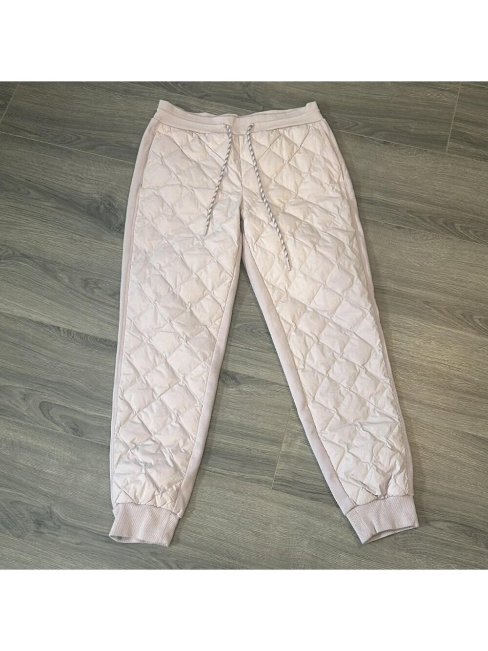 Athleta Apres Ski Down Jogger Pants Womens 8 Lavender Quilted Fleece Lined Warm